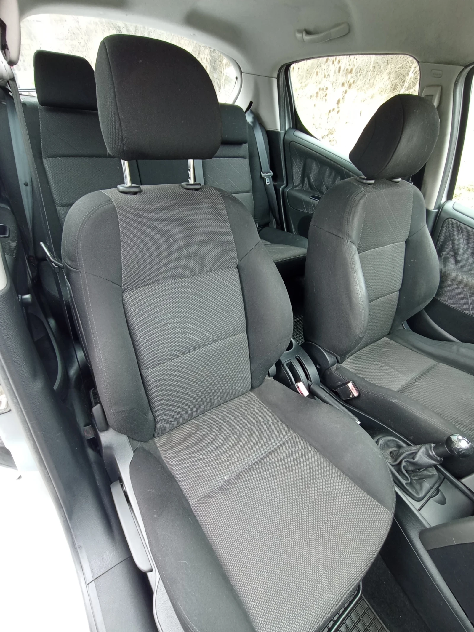 Peugeot 207 1.6 VTi, снимка 6 - Автомобили и джипове - 53948419