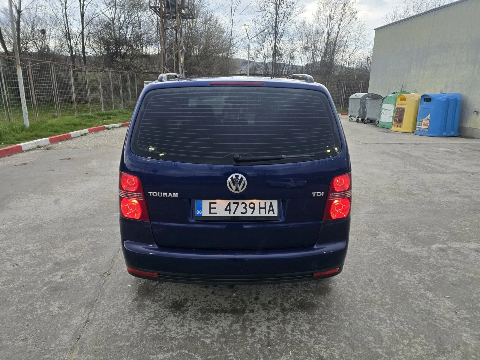 VW Touran 1.9 TDI 6 ск., снимка 5 - Автомобили и джипове - 54231379