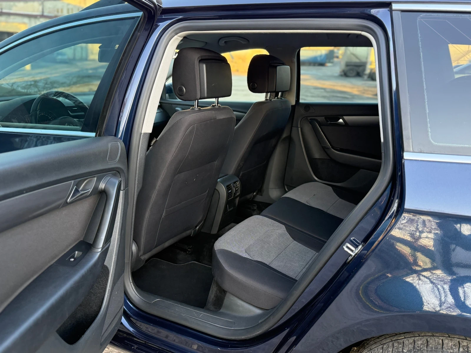 VW Passat 2.0 TDI HIGHLINE | Mobile.bg � ����������� 14