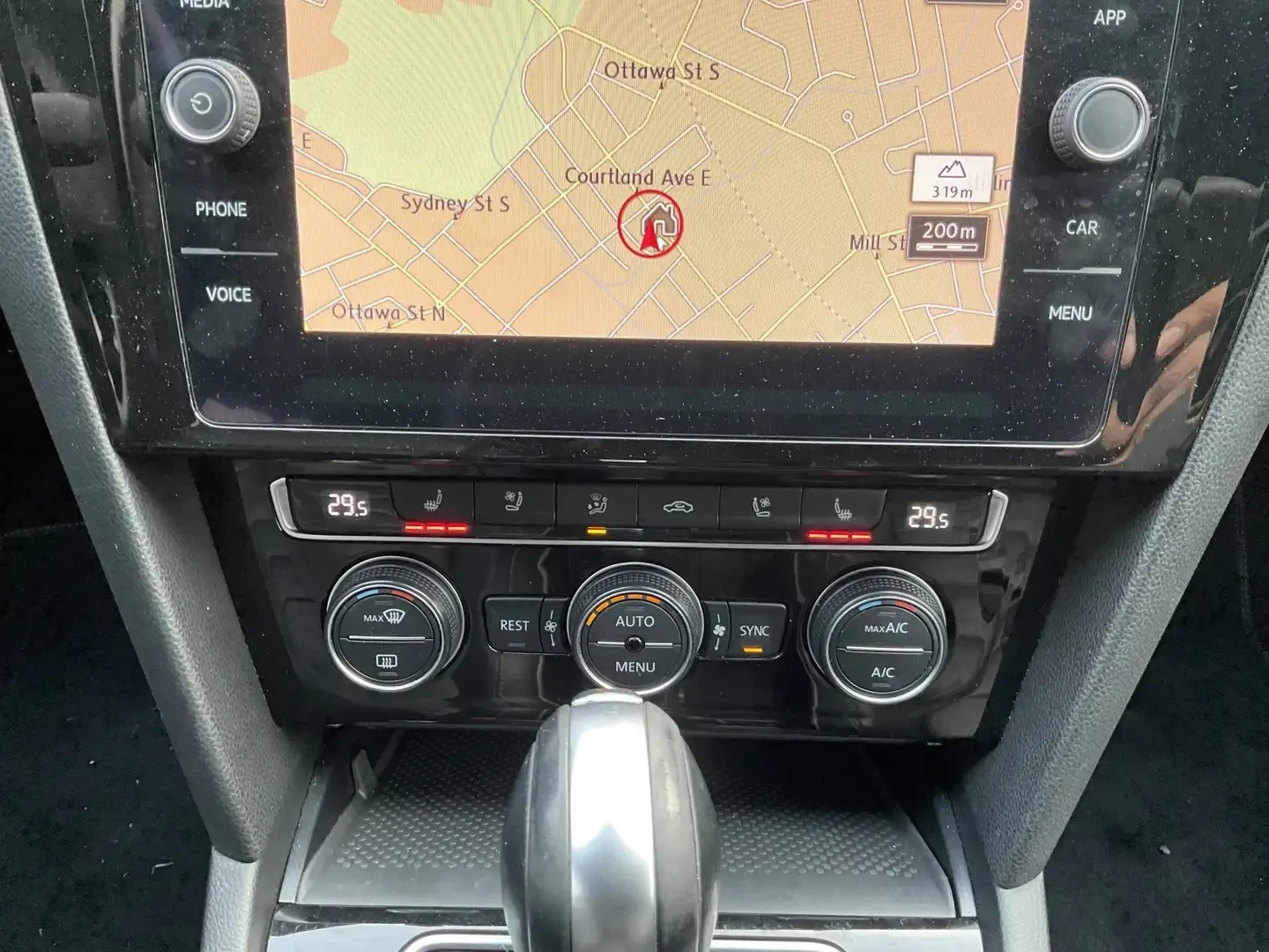 VW Arteon 4Motion SEL w/ R-Line - LTHR! NAV! BACK-UP CAM! BS, снимка 12 - Автомобили и джипове - 54340349