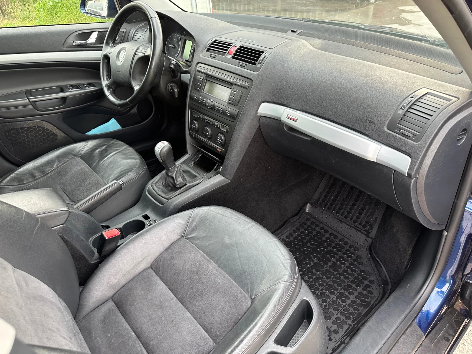 Skoda Octavia 2.0TDI 140hp, снимка 8 - Автомобили и джипове - 54528823