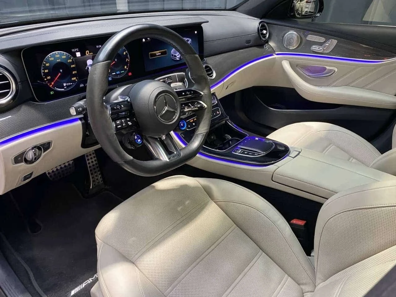 Mercedes-Benz E 53 AMG * Без инциденти * CARFAX * Фиксирана цена до БГ * , снимка 10 - Автомобили и джипове - 54596078