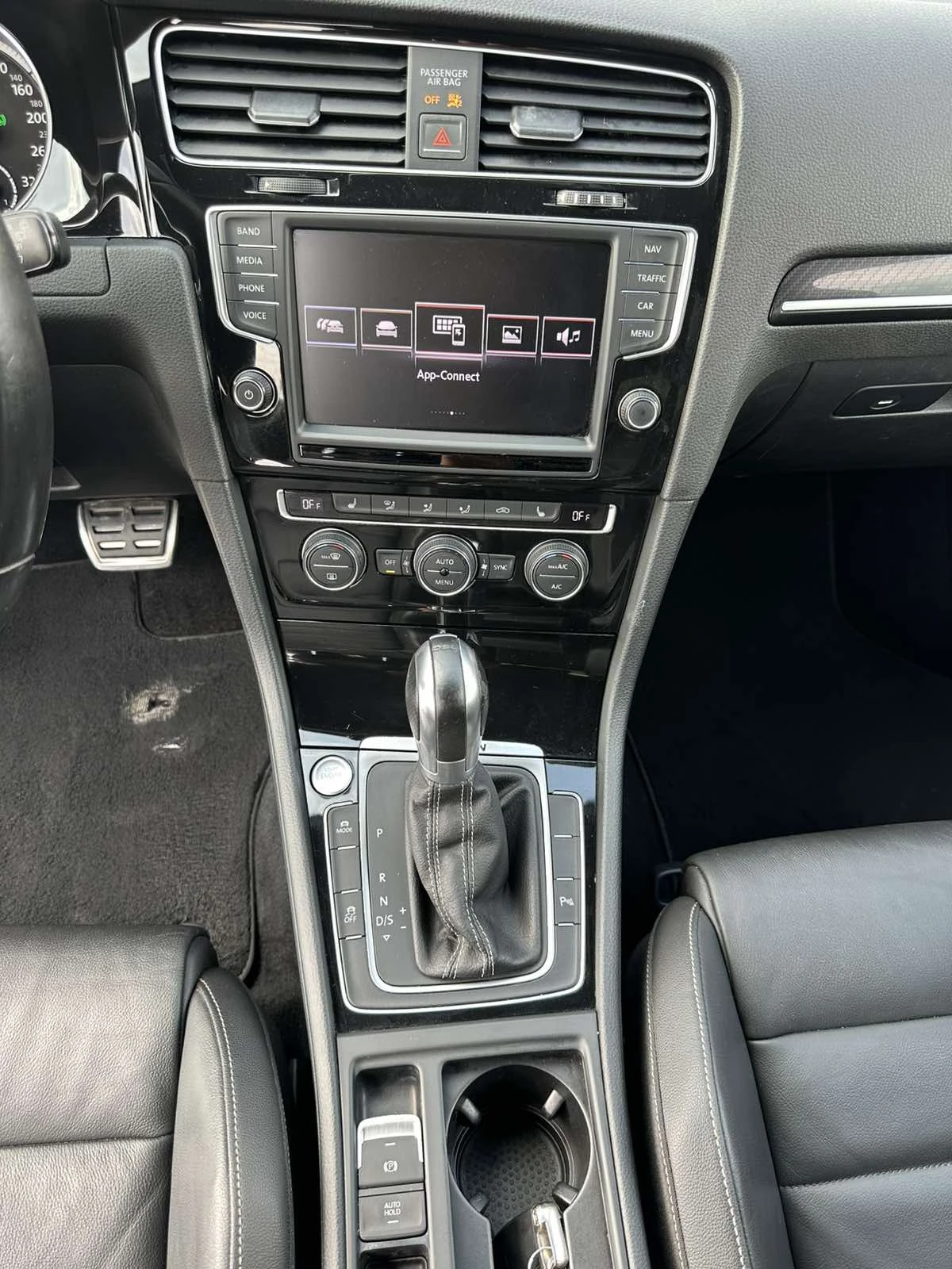 VW Golf R 4Motion DSG, снимка 12 - Автомобили и джипове - 55314982