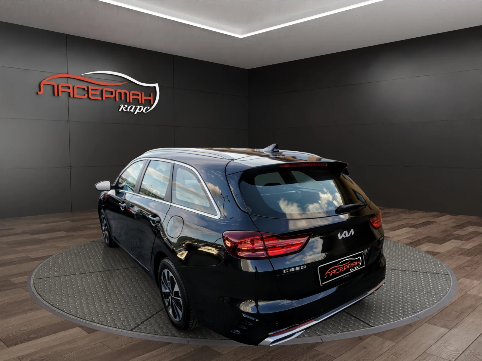 Kia Ceed SW 1.6 GDi Plug-In Hybrid Active DCT6, снимка 3 - Автомобили и джипове - 56199316
