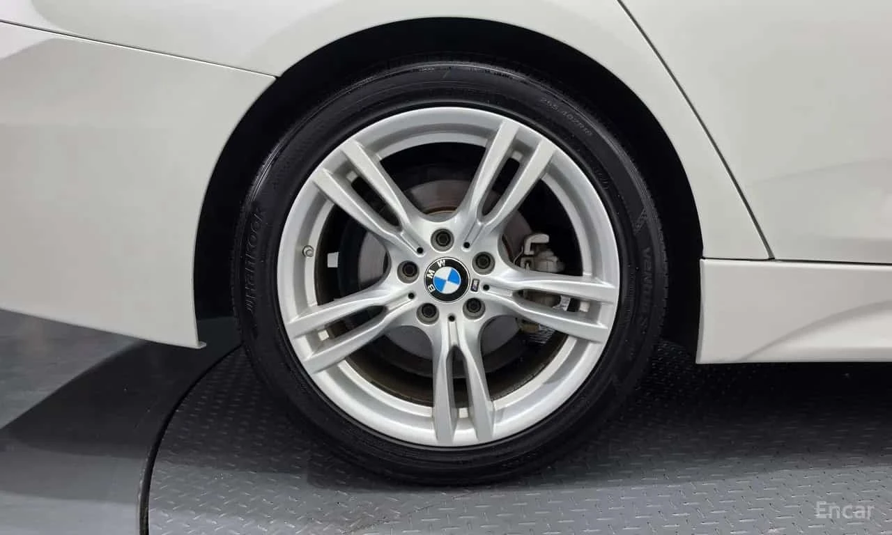 BMW 330 * 330i M Sport Shadow * , снимка 5 - Автомобили и джипове - 56679932