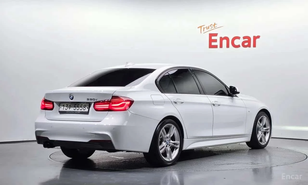 BMW 330 * 330i M Sport Shadow * , снимка 2 - Автомобили и джипове - 56679932
