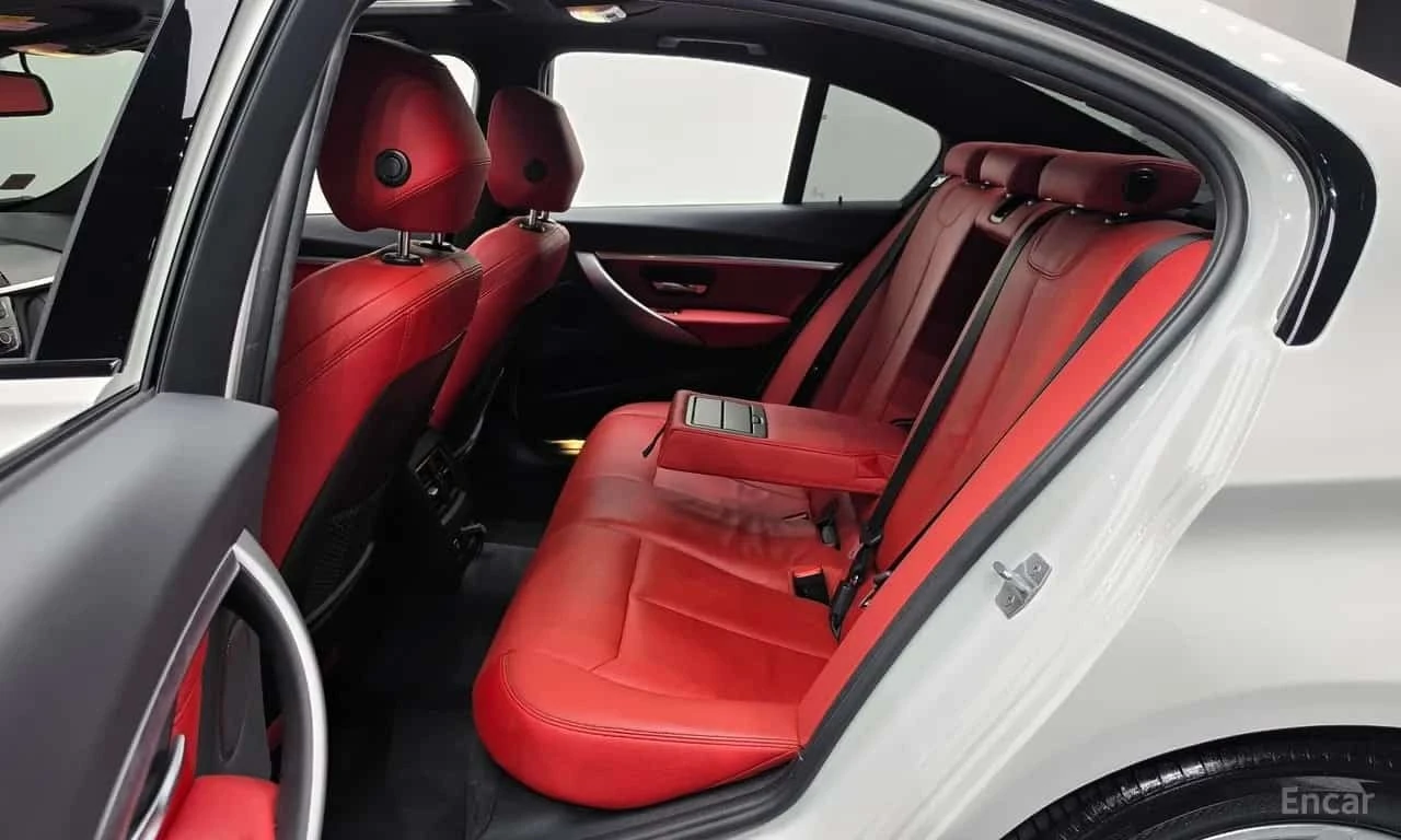 BMW 330 * 330i M Sport Shadow * , снимка 11 - Автомобили и джипове - 56679932