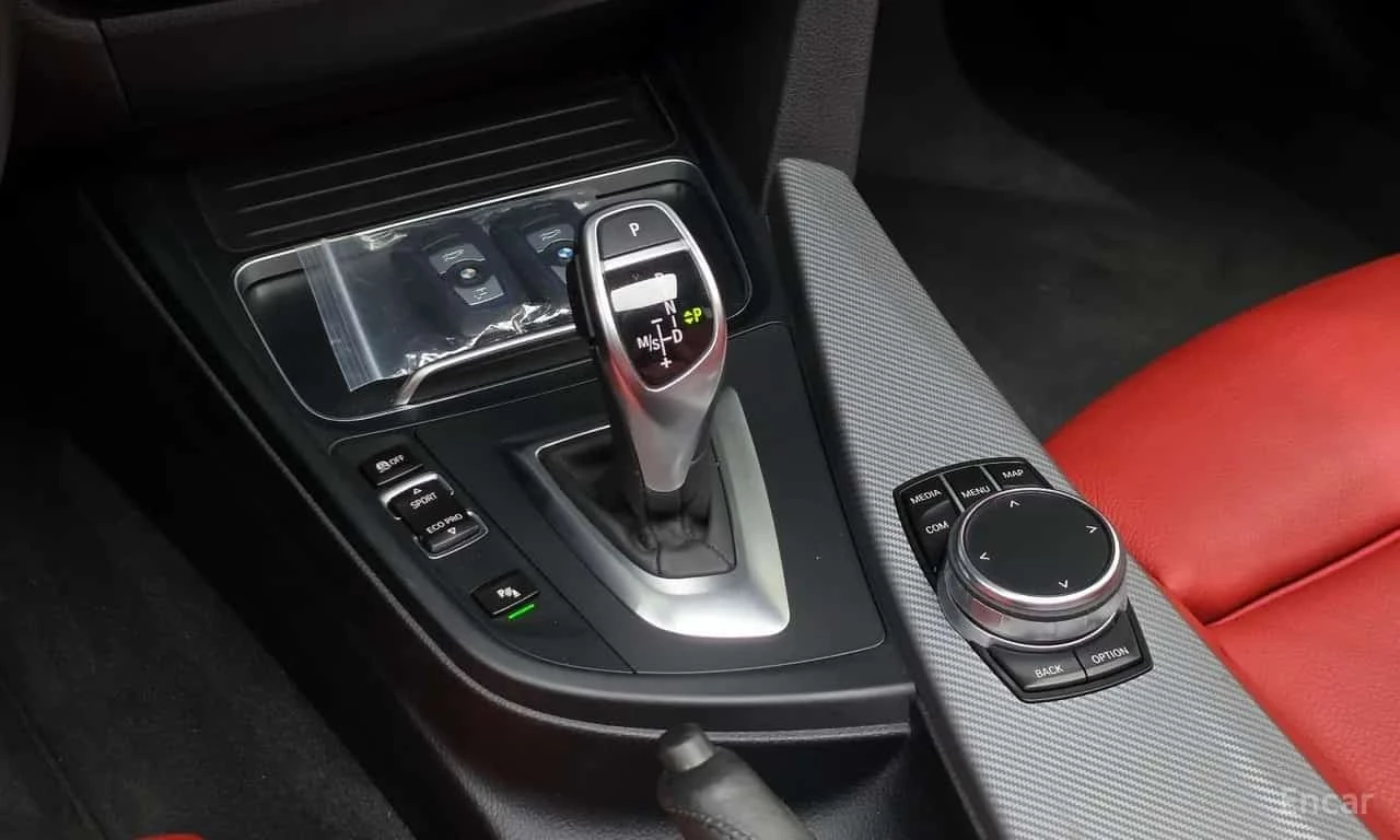 BMW 330 * 330i M Sport Shadow * , снимка 9 - Автомобили и джипове - 56679932