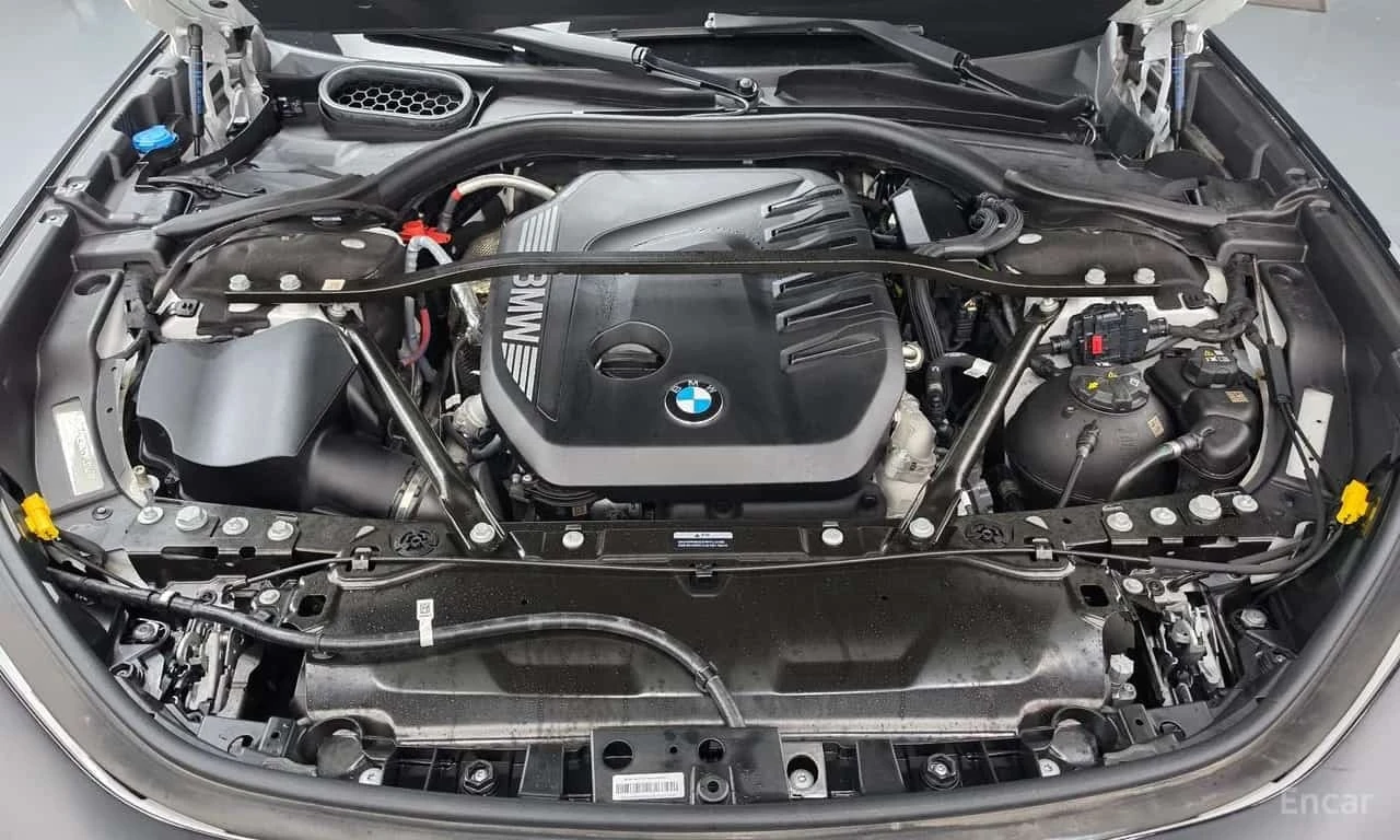 BMW 740 * 740d xDrive M Sport * , снимка 6 - Автомобили и джипове - 56685311
