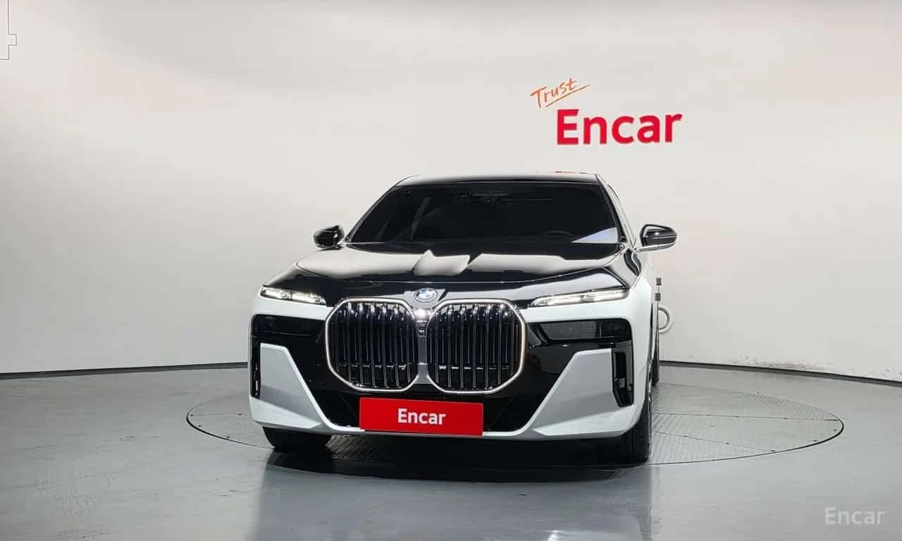 BMW 740 * 740d xDrive M Sport * , снимка 3 - Автомобили и джипове - 56685311
