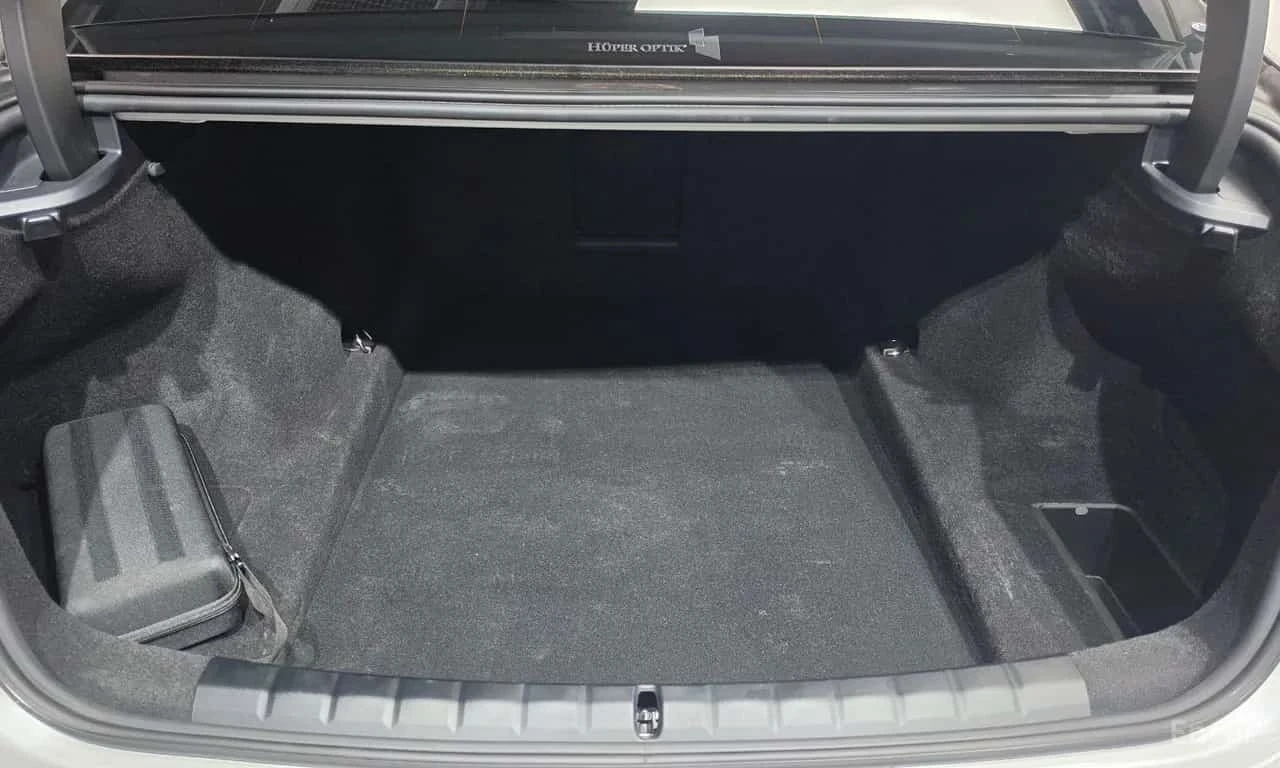 BMW 740 * 740d xDrive M Sport * , снимка 17 - Автомобили и джипове - 56685311