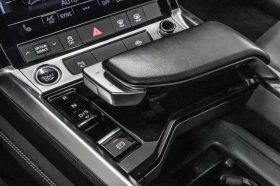 Audi Q8 BLACK COMPETITION/360 VIEW/DISTRONIC - 90000 лв. / 46016.27 € - 71960720 15