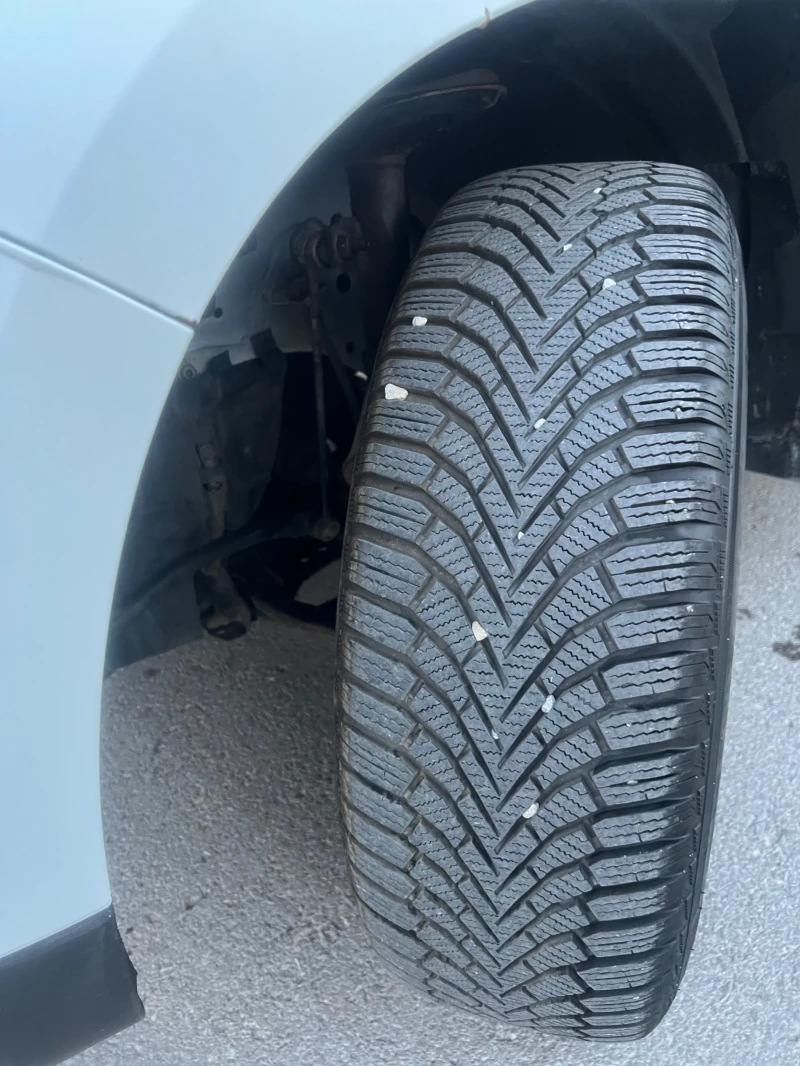 Dacia Duster * 1.5dci* 115hp* 4x4* ТАКСИ* , снимка 16 - Автомобили и джипове - 51115151