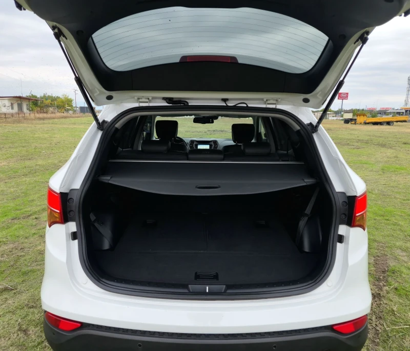 Hyundai Santa fe FULL !!! 2.2CRDI 4WD ТОП !!!, снимка 14 - Автомобили и джипове - 52998990