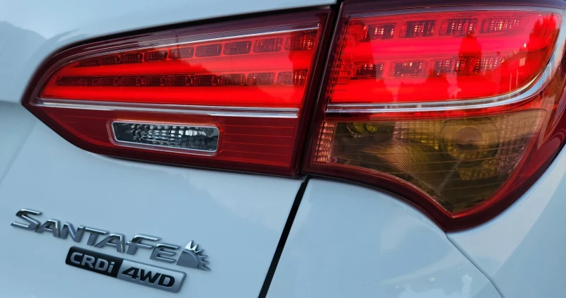 Hyundai Santa fe FULL !!! 2.2CRDI 4WD ТОП !!!, снимка 16 - Автомобили и джипове - 52998990