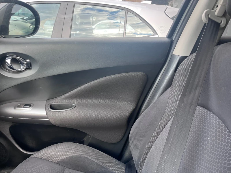 Nissan Juke, снимка 5 - Автомобили и джипове - 53033575