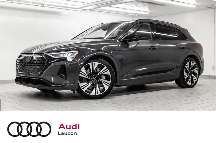 Audi Q8 BLACK COMPETITION/360 VIEW/DISTRONIC - 90000 лв. / 46016.27 € - 71960720 1