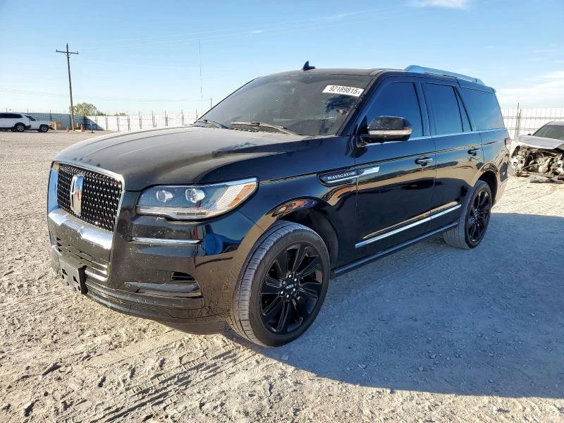 Lincoln Navigator 3.5L 6 4x4 w/Rear Wheel Drv, снимка 2 - Автомобили и джипове - 53142690