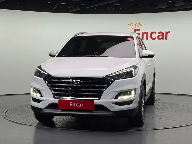Hyundai Tucson DIESEL 1.6 2WD PREMIUM, снимка 3 - Автомобили и джипове - 55263722