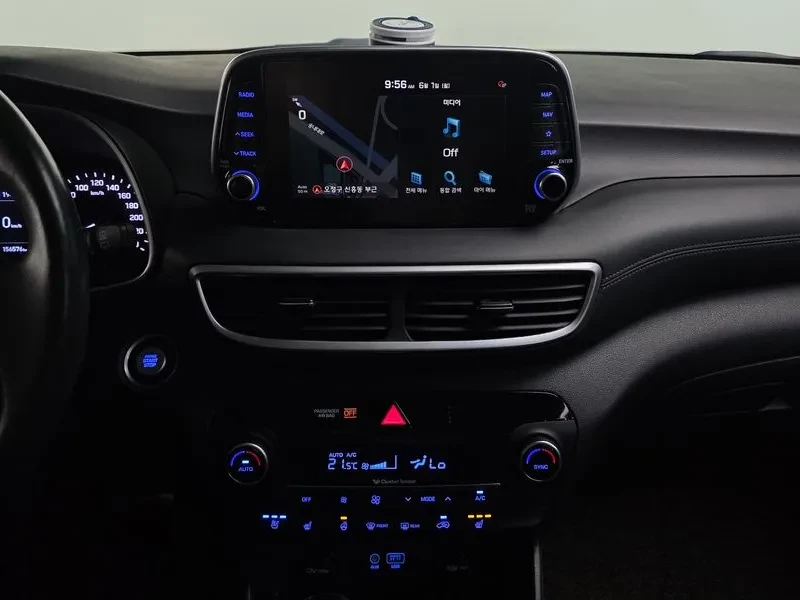 Hyundai Tucson DIESEL 1.6 2WD PREMIUM, снимка 13 - Автомобили и джипове - 55263722