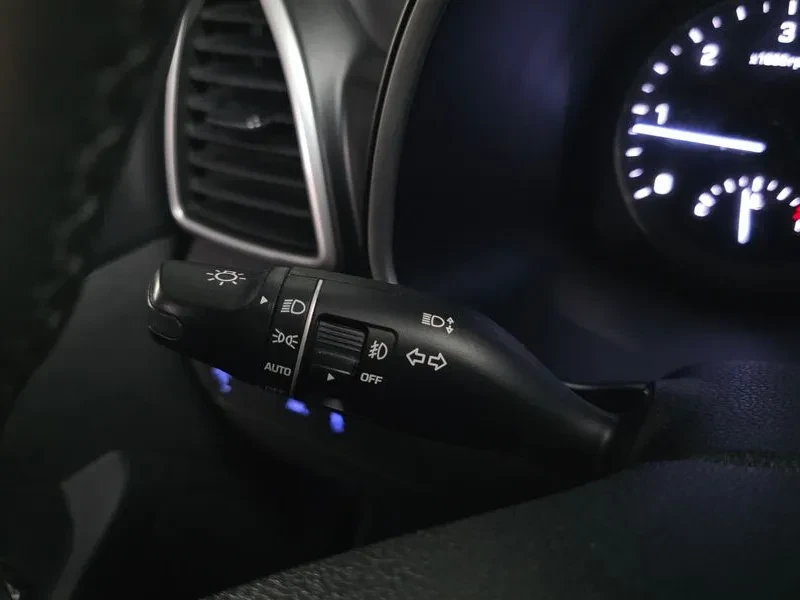 Hyundai Tucson DIESEL 1.6 2WD PREMIUM, снимка 17 - Автомобили и джипове - 55263722