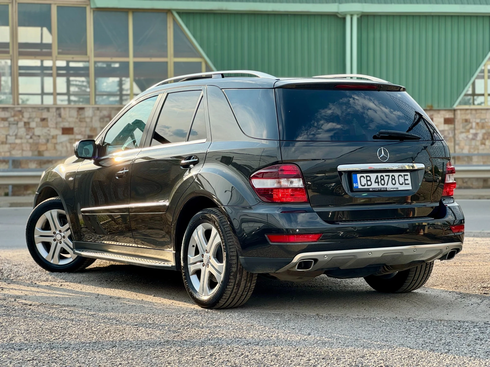 Mercedes-Benz ML 350 Bluetec ! 4matic ! Спорт пакет  ! DESIGNO ! SWISS - изображение 6