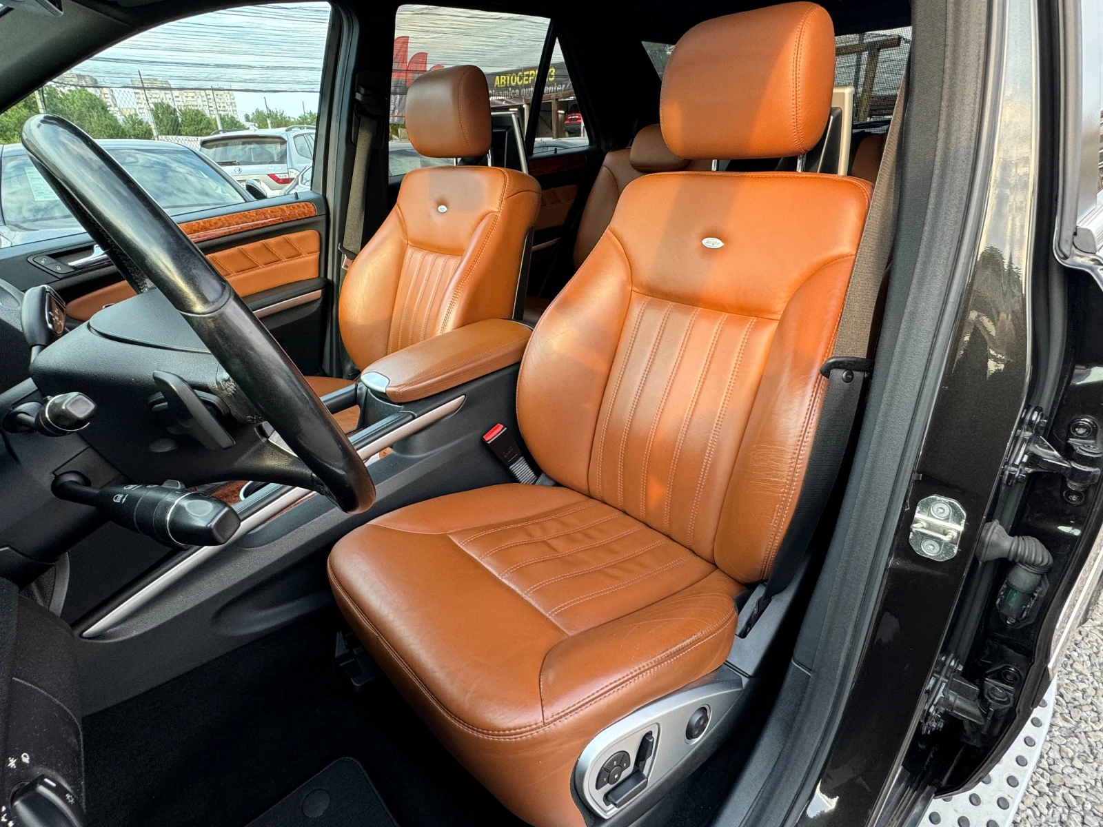 Mercedes-Benz ML 350 Bluetec ! 4matic ! Спорт пакет  ! DESIGNO ! SWISS - изображение 7