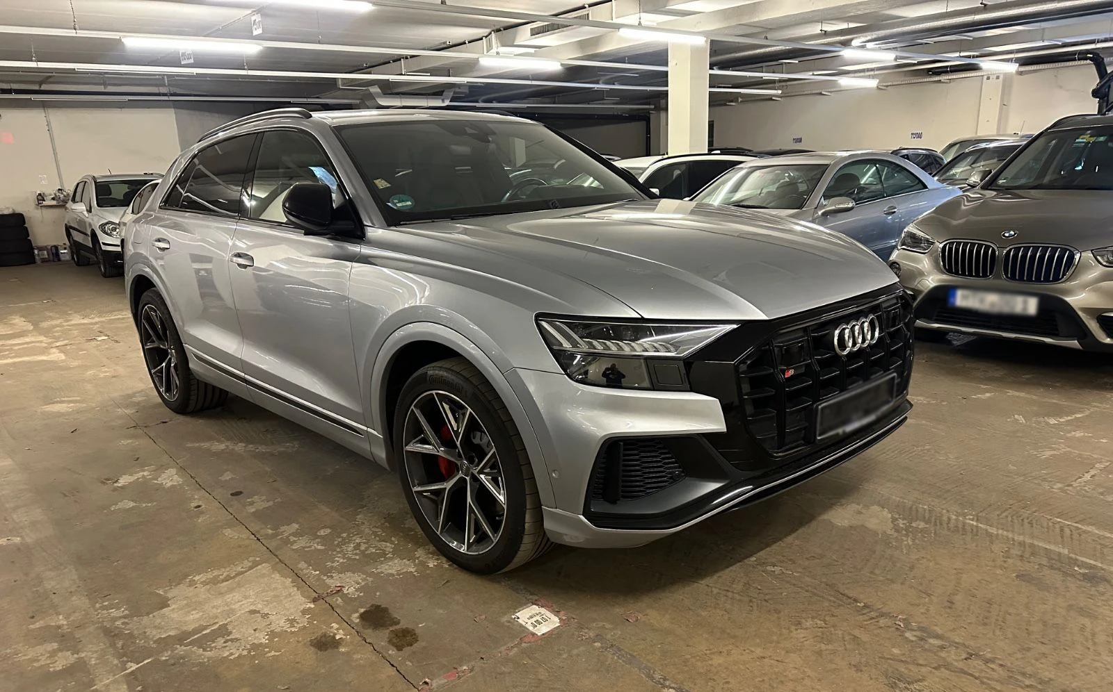Audi SQ8 QUATTRO/435HP/HD-MATRIX/HUD/22/PANO/CAM/596v - изображение 4