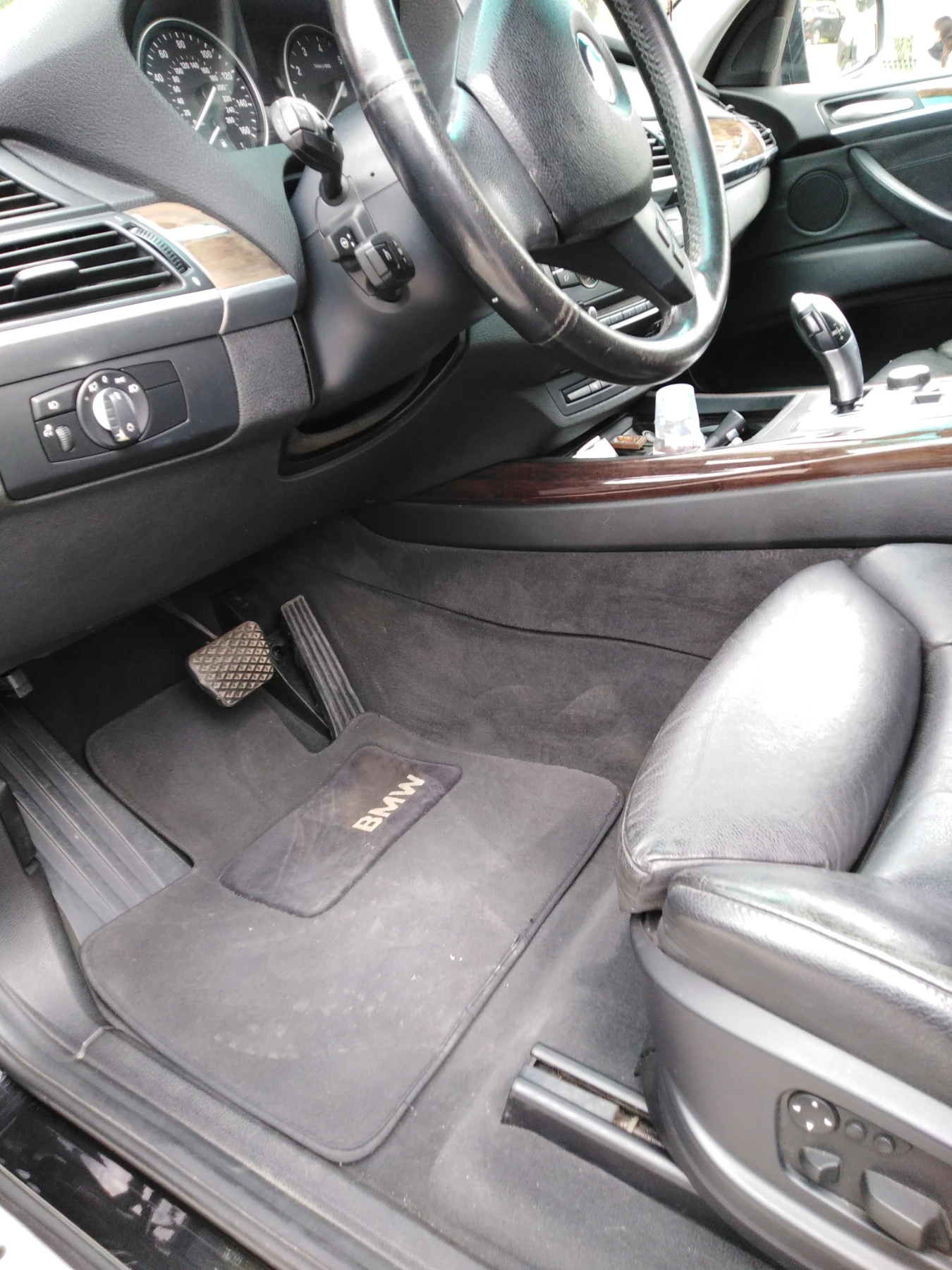 BMW X5 3.0 - изображение 8