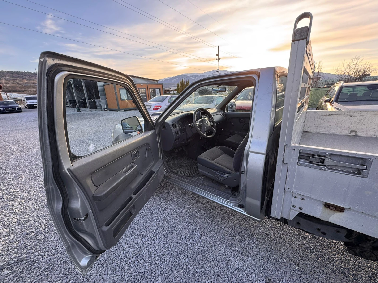 Nissan Navara 2.5D 133��. 4x4 ���������� ��������� | Mobile.bg � ����������� 12