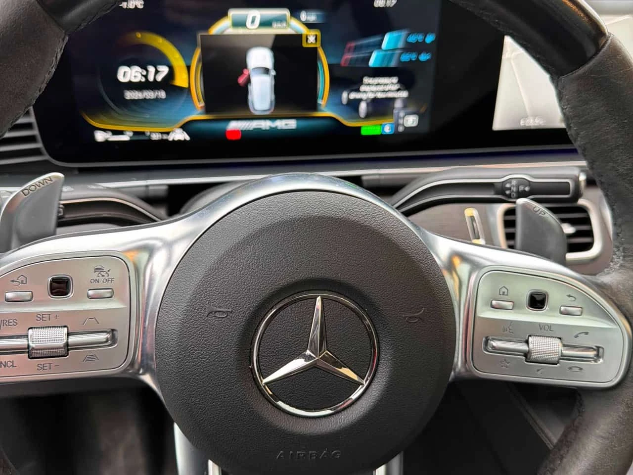 Mercedes-Benz GLE 53 4MATIC | DISTRONIC| ОБДУХВАНЕ| 360| HUD| PANO| 2 КЛЮЧА, снимка 9 - Автомобили и джипове - 53898071