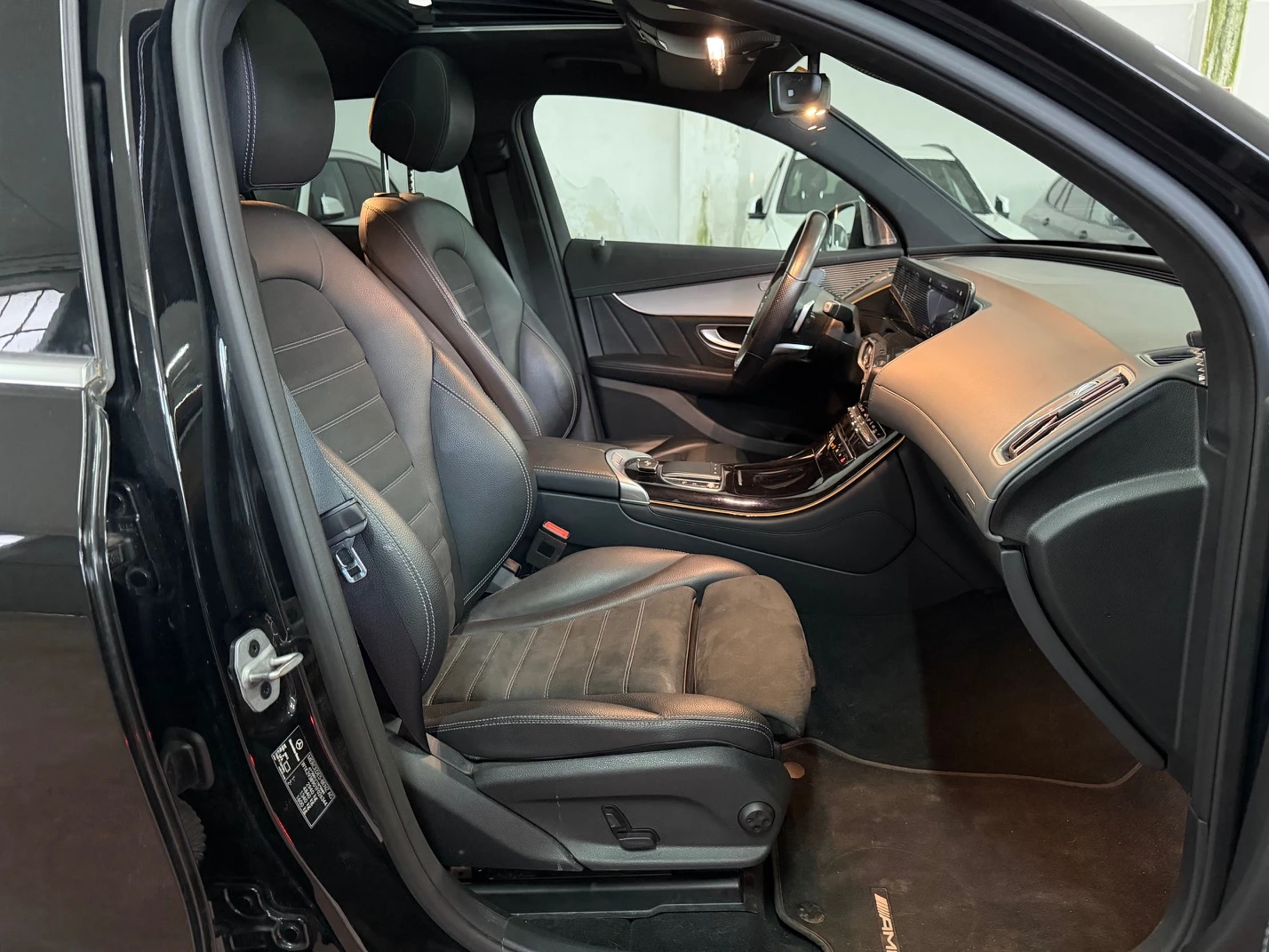 Mercedes-Benz EQC 400 AMG Line - 4-Matic, снимка 12 - Автомобили и джипове - 54329226