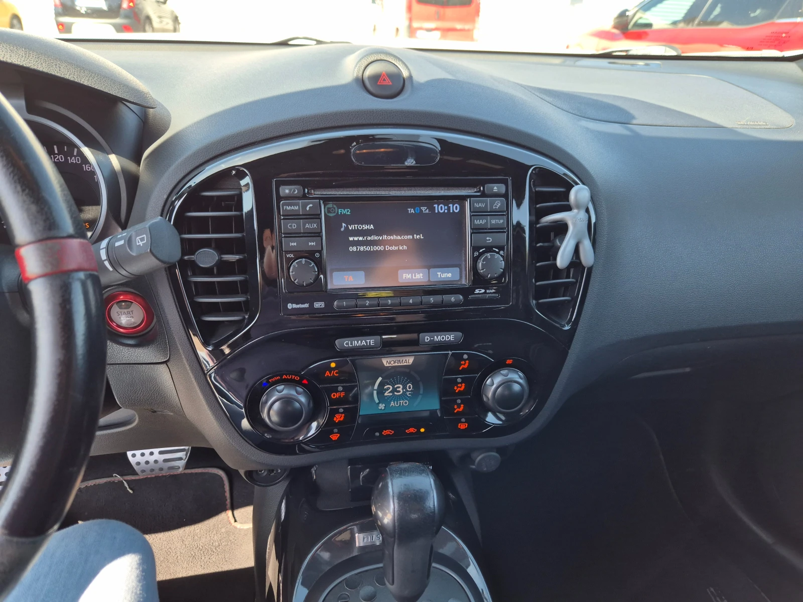 Nissan Juke Nismo 1.6 DIG-T, снимка 15 - Автомобили и джипове - 55077585