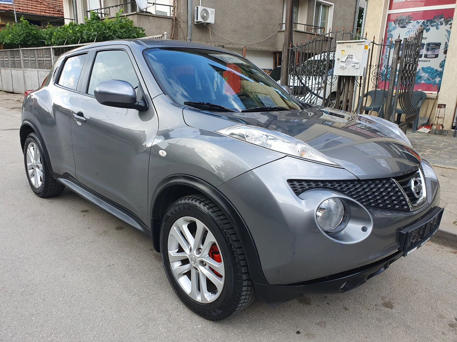 Nissan Juke 1.6i БЕНЗИН/ГАЗ, снимка 7 - Автомобили и джипове - 55333304