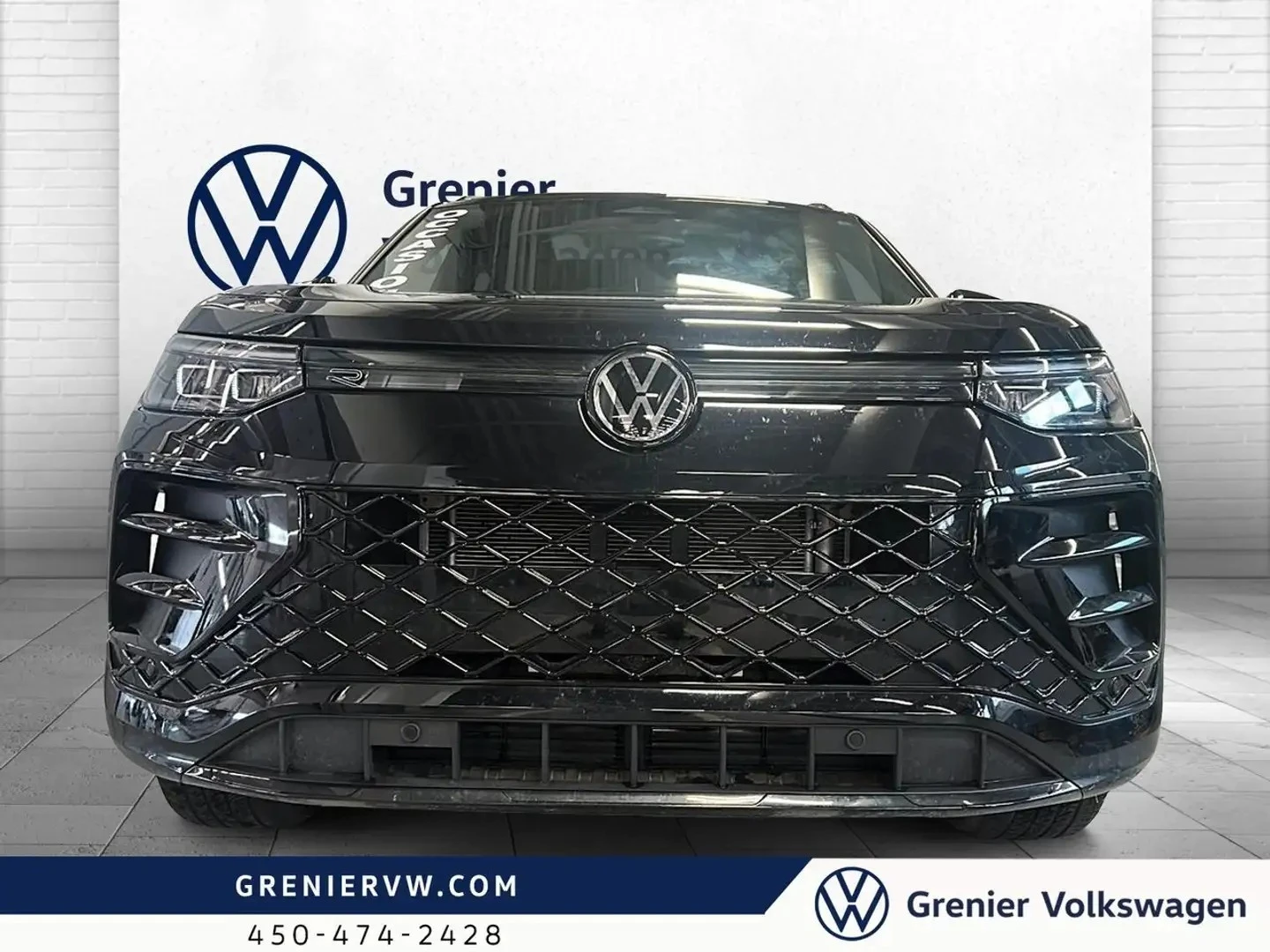 VW Tiguan R Line Black Edition ЦЕНА ДО БЪЛГАРИЯ АВТОКРЕДИТ, снимка 2 - Автомобили и джипове - 55615732