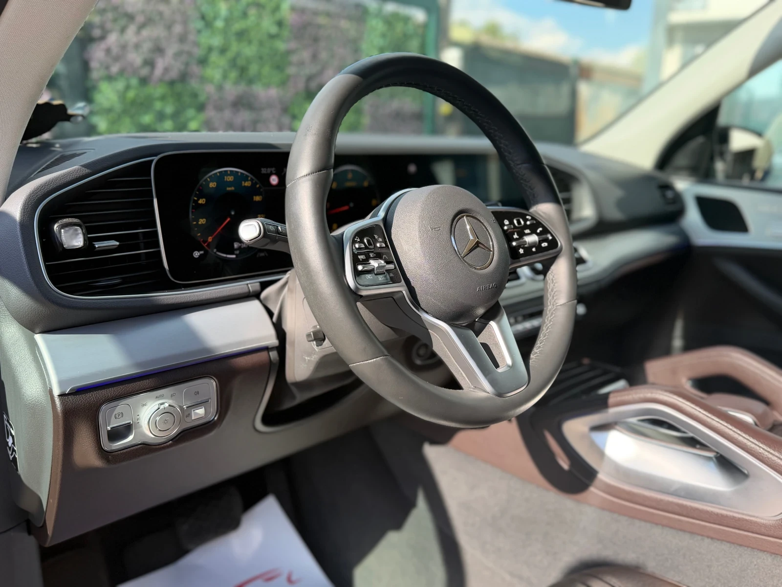 Mercedes-Benz GLE 350 AMG/LED/KEYLESS/VIRTUAL COC/KAMERA/СОБСТВЕН ЛИЗИНГ, снимка 13 - Автомобили и джипове - 55816238