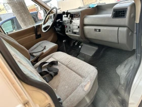 VW T4 2.5 88кс , снимка 4 - Бусове и автобуси - 52908937