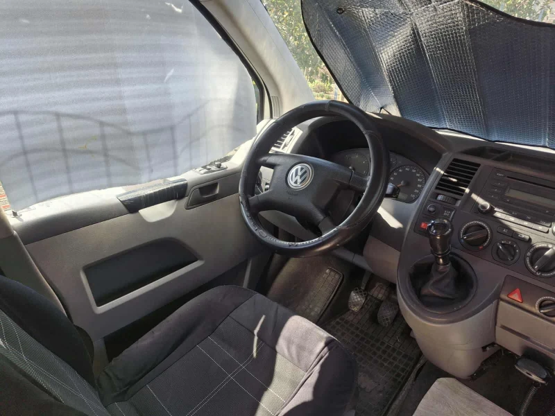 VW T5 2.5TDI 4MOTION, снимка 9 - Бусове и автобуси - 52721828