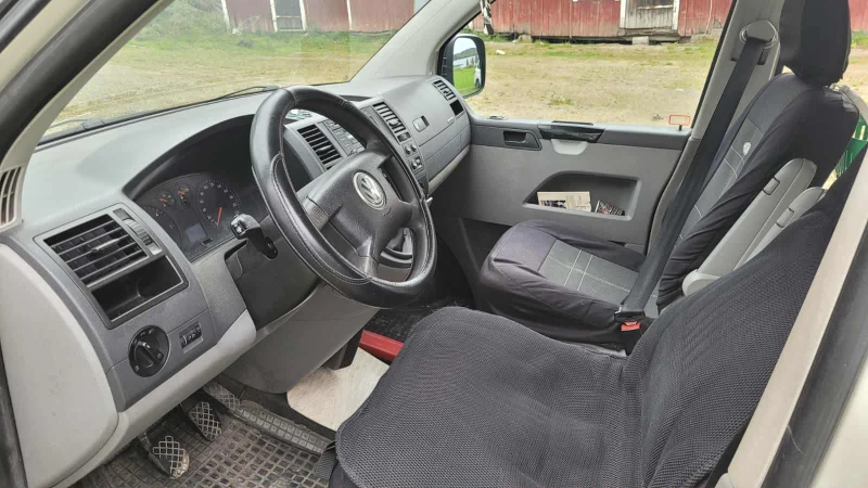 VW T5 2.5TDI 4MOTION, снимка 6 - Бусове и автобуси - 52721828