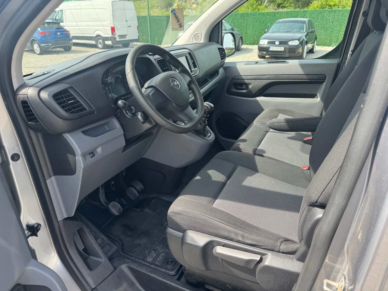 Opel Vivaro 8+ 1 , снимка 13 - Бусове и автобуси - 54805853
