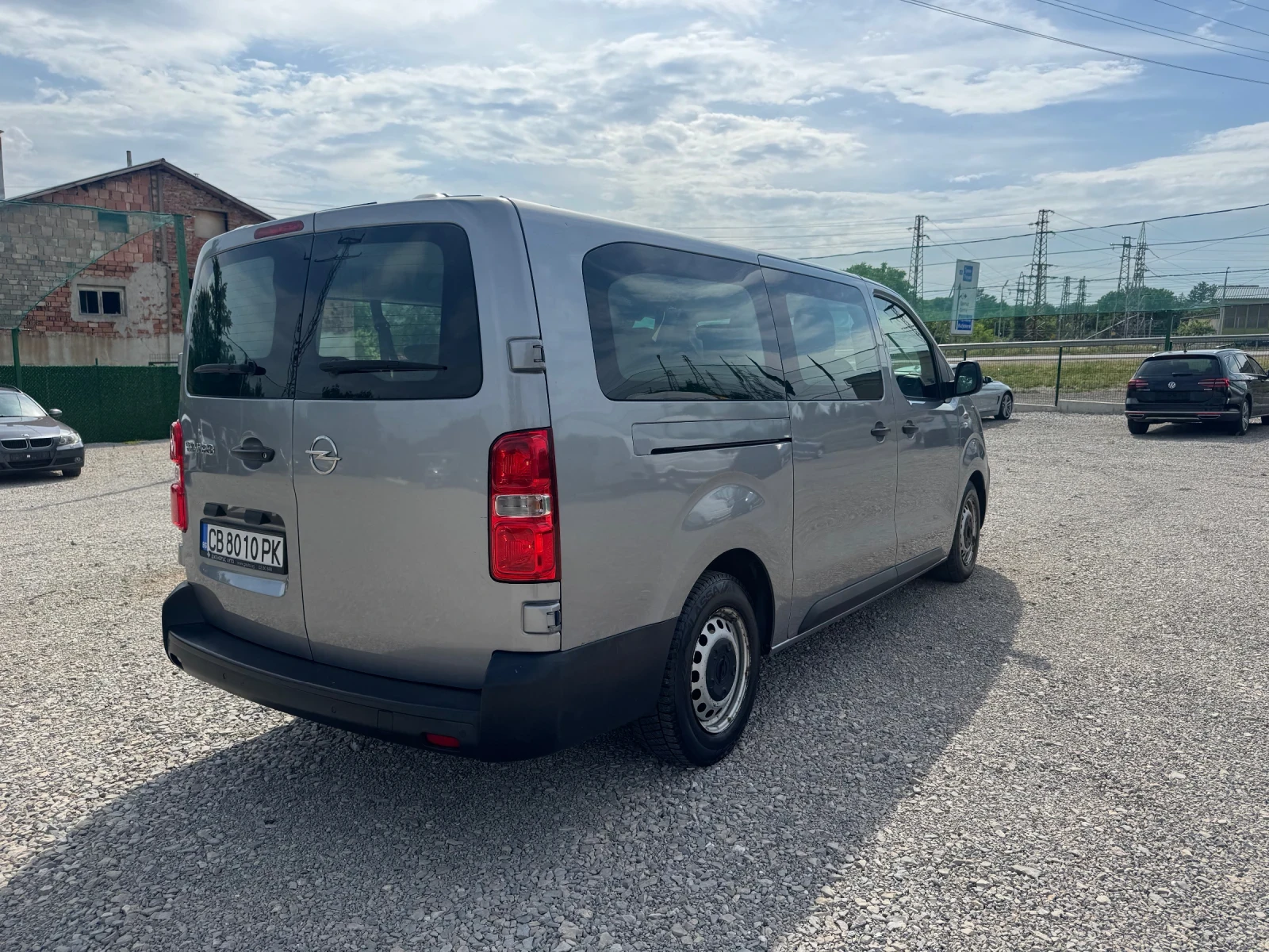 Opel Vivaro 8+ 1 , снимка 3 - Бусове и автобуси - 54805853