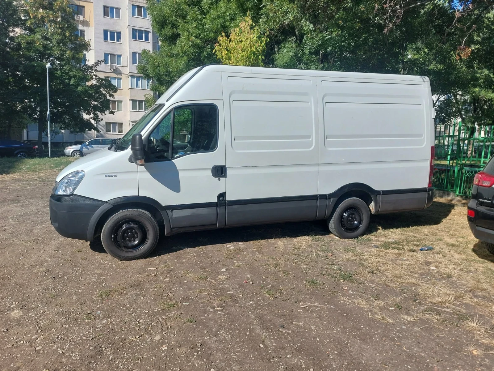 Iveco Daily 35S14V, снимка 3 - Бусове и автобуси - 55569596