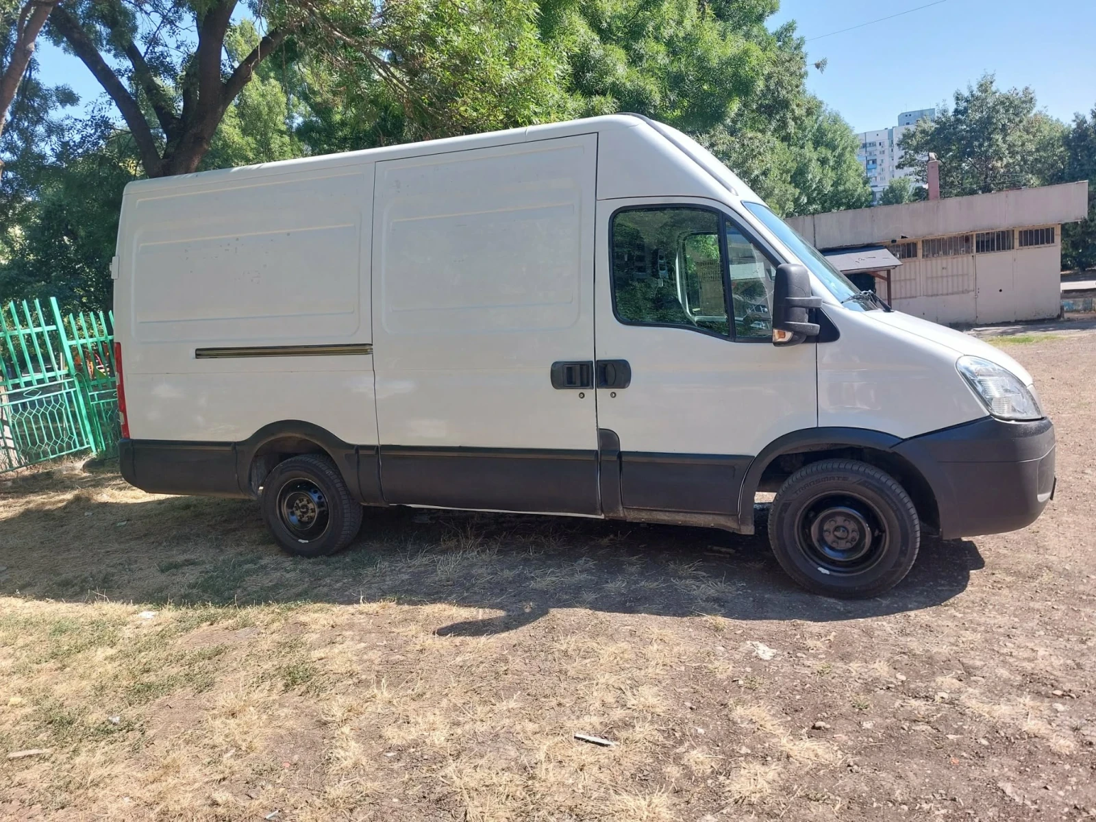 Iveco Daily 35S14V, снимка 8 - Бусове и автобуси - 55569596