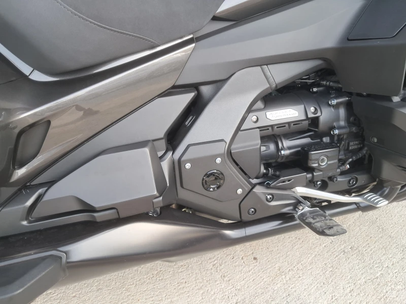 Honda Gold Wing BLACK EDITION-НОВ, снимка 8 - Мотоциклети и мототехника - 52838313