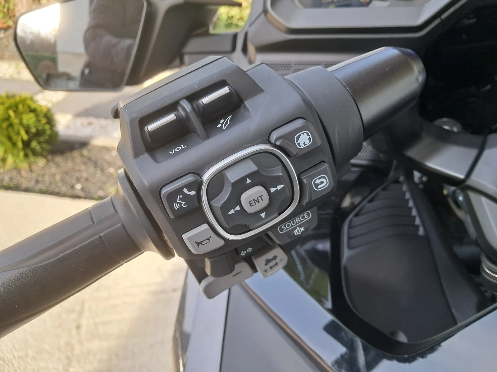 Honda Gold Wing DCT+ AIRBAG-BLACK EDITION-��� | Mobile.bg � ����������� 11