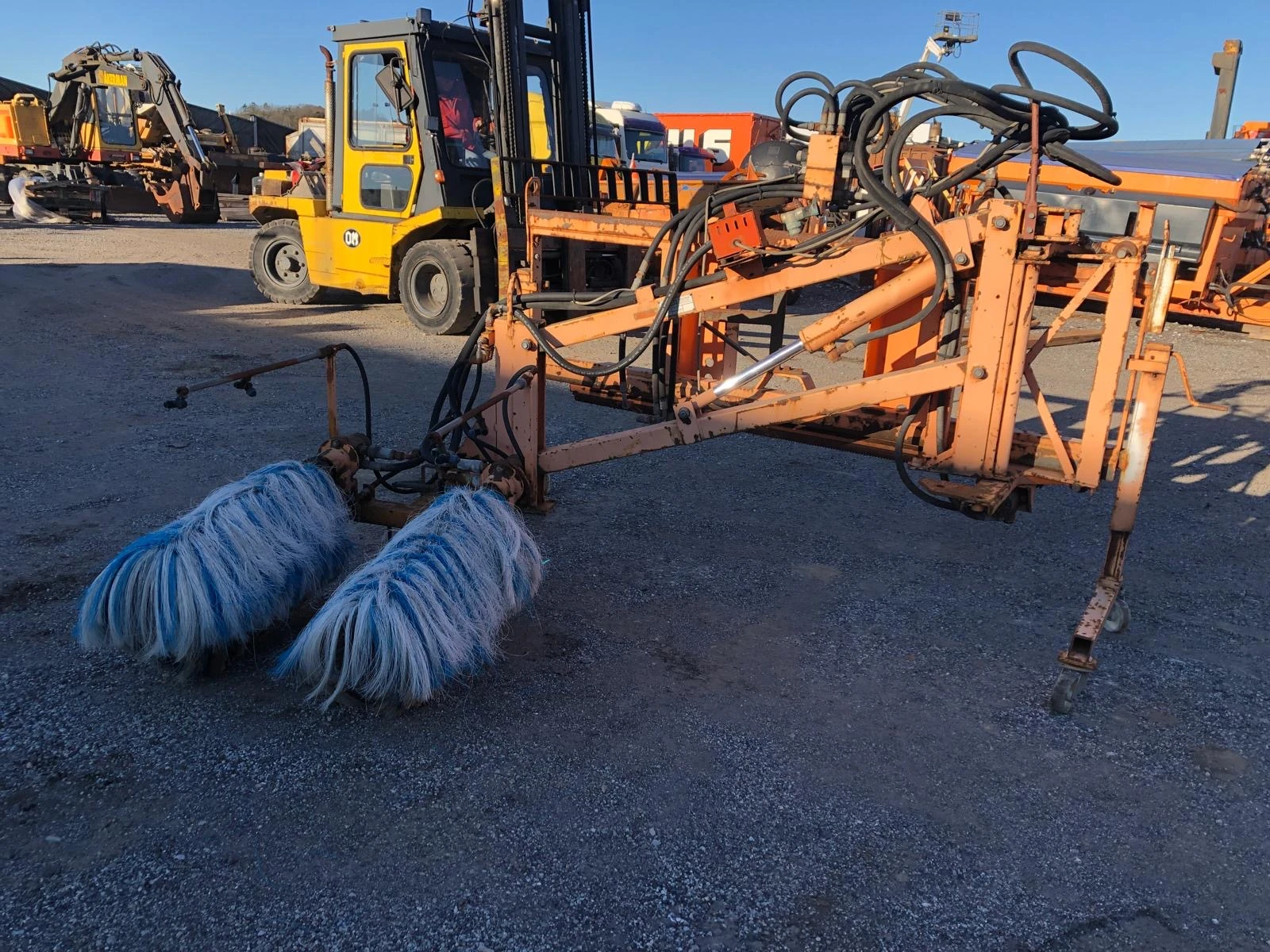 Допълнително оборудване Друг вид Мулчер за миена на Мантинели и знаци, , , , , , снимка 2 - Индустриална техника - 53830687