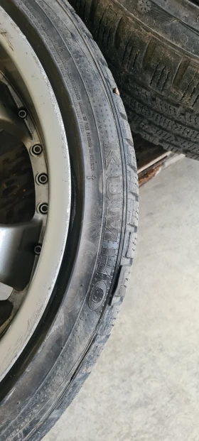 Гуми с джанти Kumho 225/40R19, снимка 5 - Гуми и джанти - 47485682