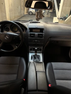 Mercedes-Benz C 220, снимка 10