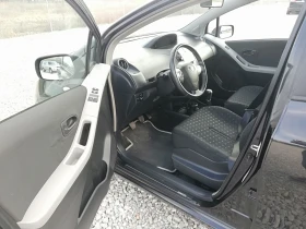 Toyota Yaris 1.0i kli italia, снимка 9