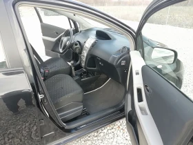 Toyota Yaris 1.0i kli italia, снимка 13